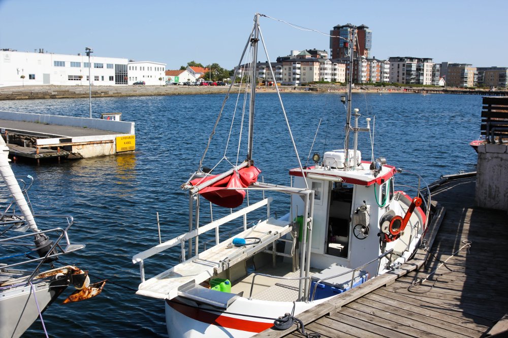 Smolten docked in Larvik marina before taking off.