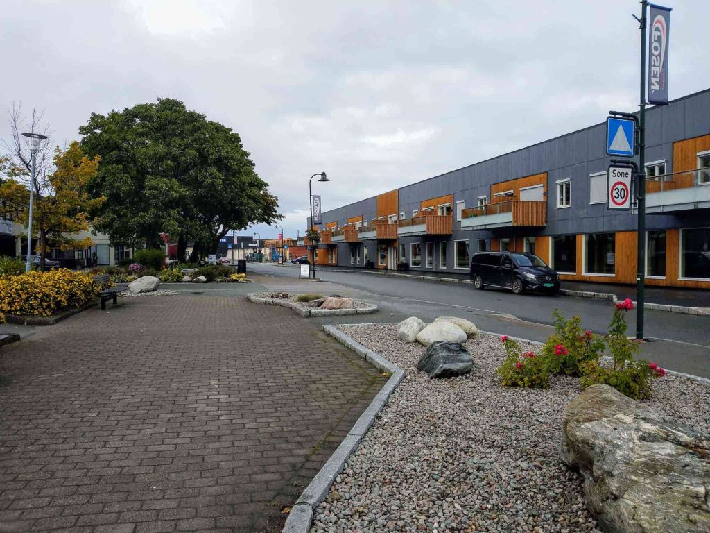 A row of shops in Brekstad town.